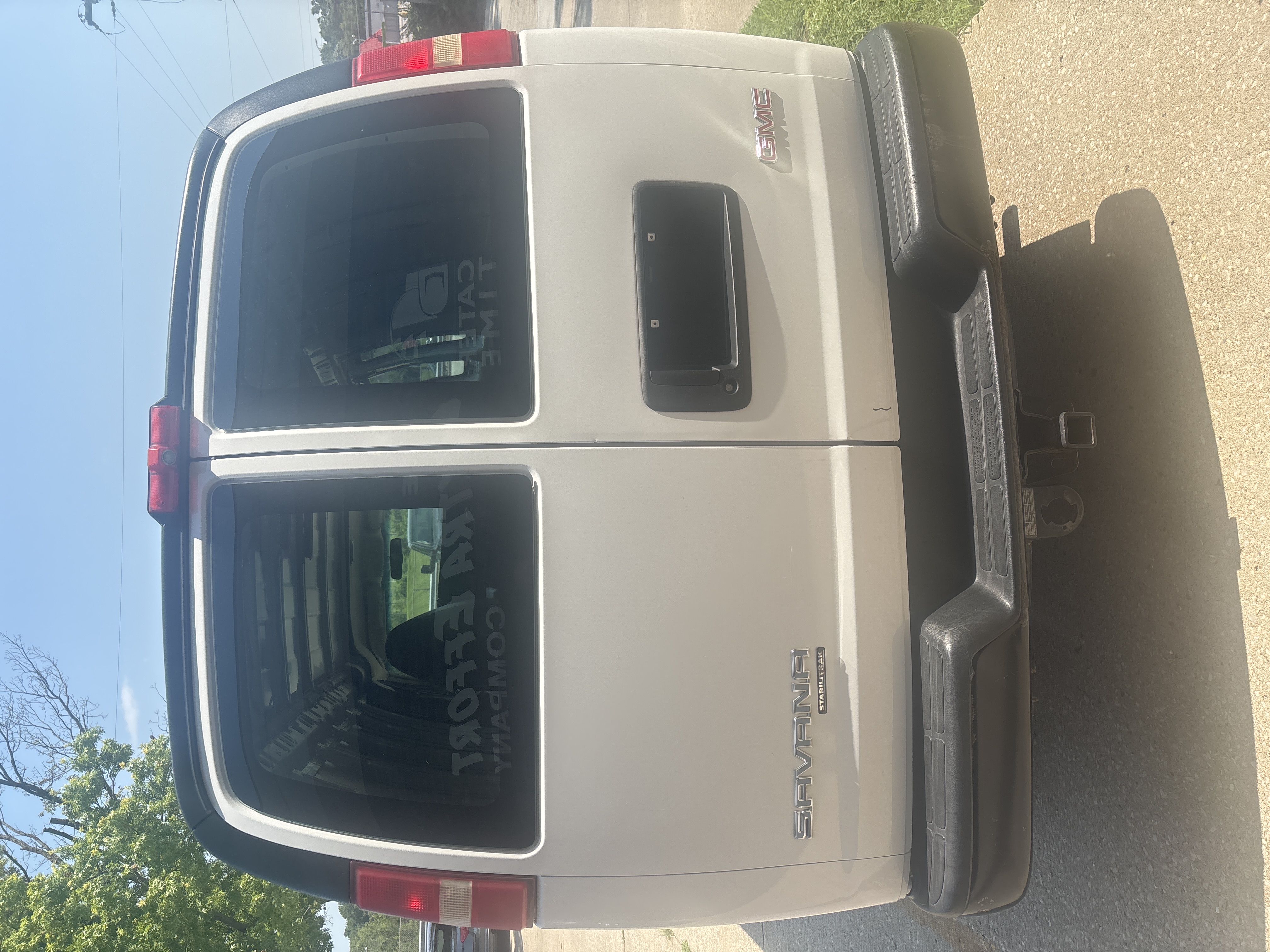 Used 2015 GMC Savana 2500 Extended RWD image 9