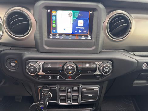 Used 2019 Jeep Wrangler Unlimited Sport S AWD/4WD image 8