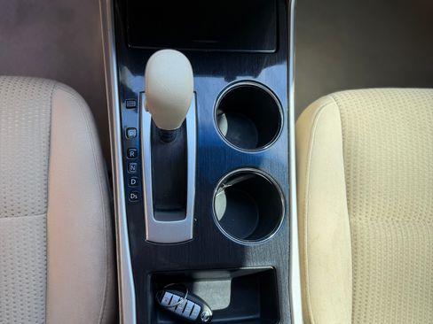 Used 2014 Nissan Altima 2.5 SV image 12