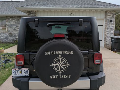 Used 2014 Jeep Wrangler Unlimited Sahara w/ Connectivity Group image 8