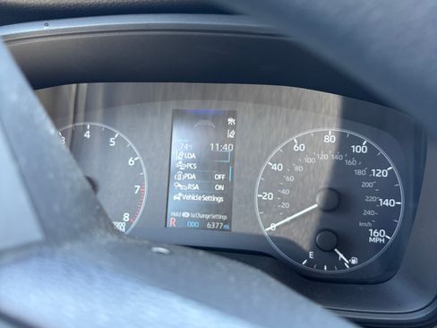 Used 2025 Toyota Corolla Cross L FWD image 9