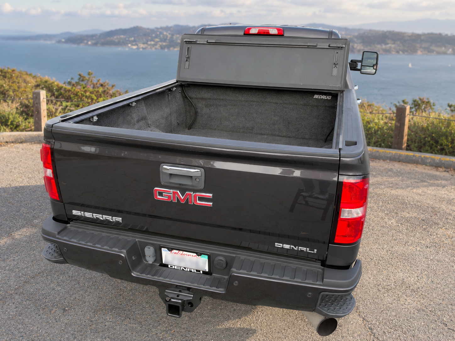 Used 2016 GMC Sierra 2500 Denali w/ Duramax Plus Package AWD/4WD image 10