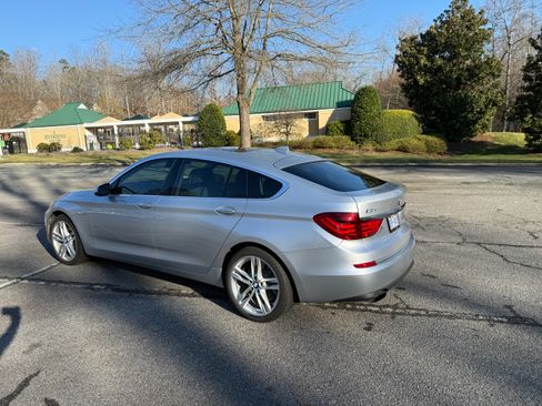 Used 2013 BMW 550i Gran Turismo image 8