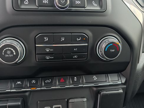 Used 2024 Chevrolet Silverado 1500 Custom Trail Boss image 17