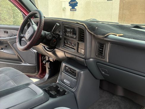 Used 2002 Chevrolet Silverado 1500 LS image 13