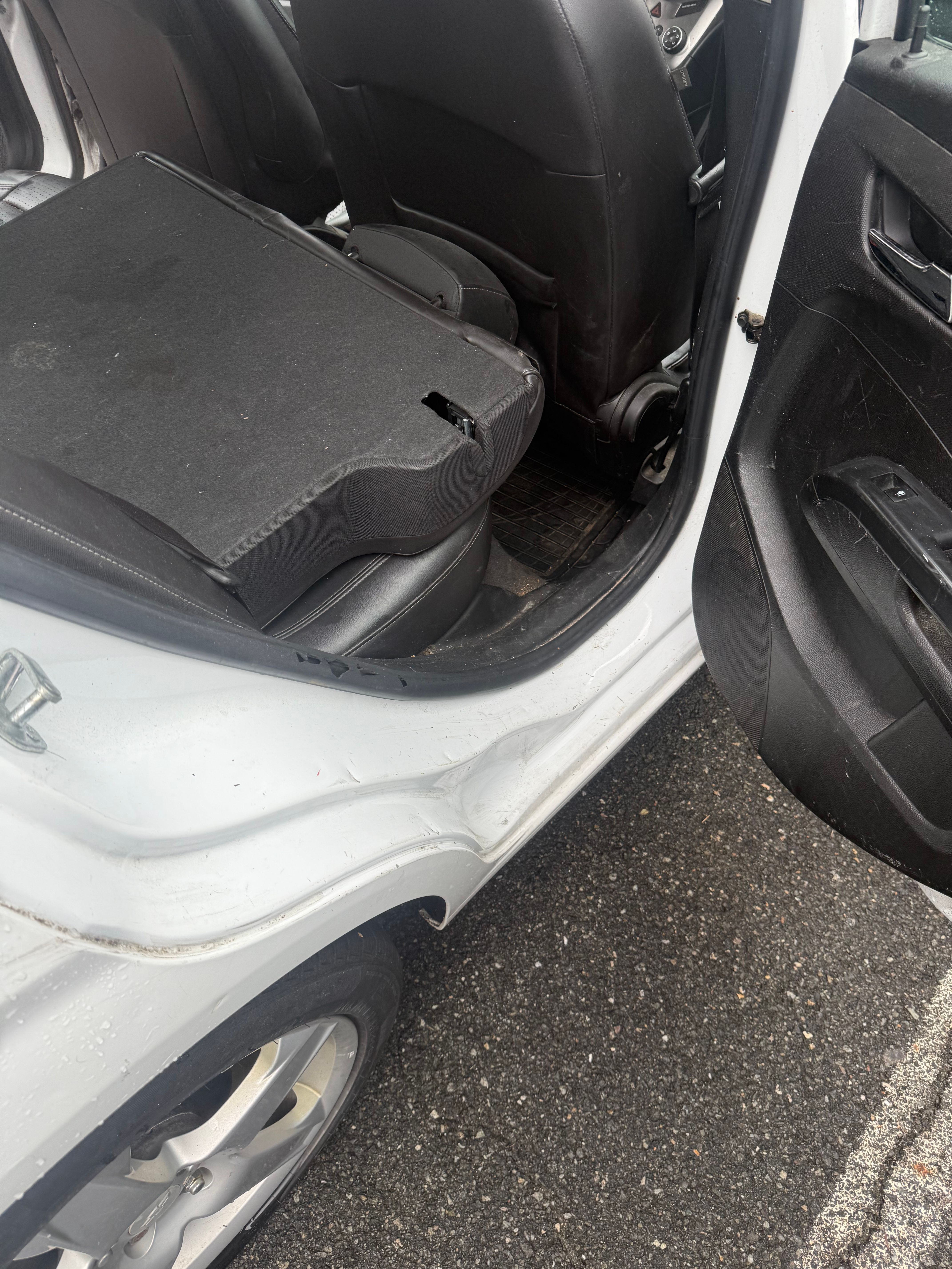 Used 2015 Chevrolet Sonic LTZ FWD image 9