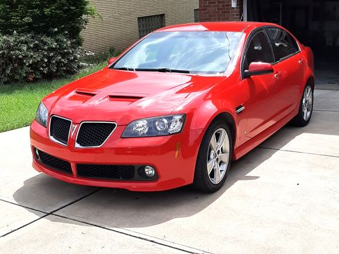 Used 2009 Pontiac G8 GT w/ Premium Package image 1