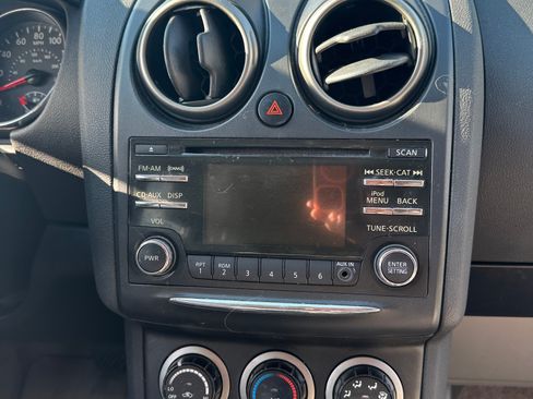 Used 2013 Nissan Rogue S w/ Special Edition Pkg FWD image 26