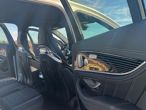 Used 2019 Mercedes-Benz E 63 AMG S image 5