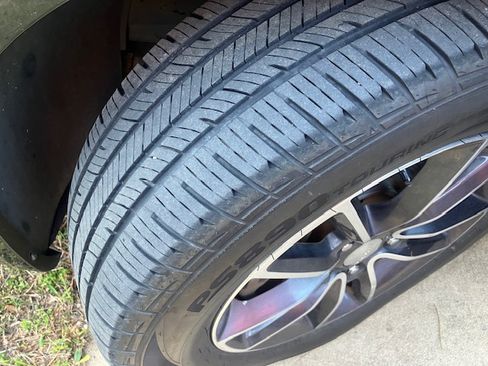 Used 2017 Dodge Grand Caravan SXT image 21