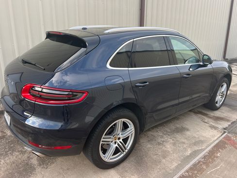 Used 2017 Porsche Macan S image 4