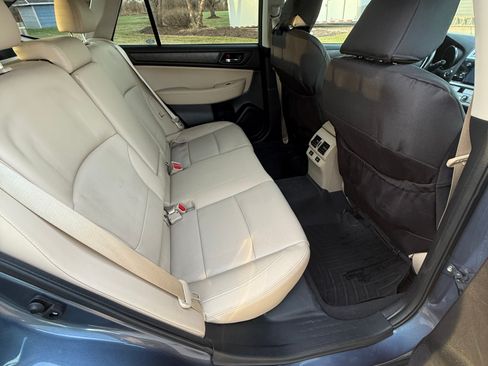 Used 2016 Subaru Outback 3.6R Limited image 6