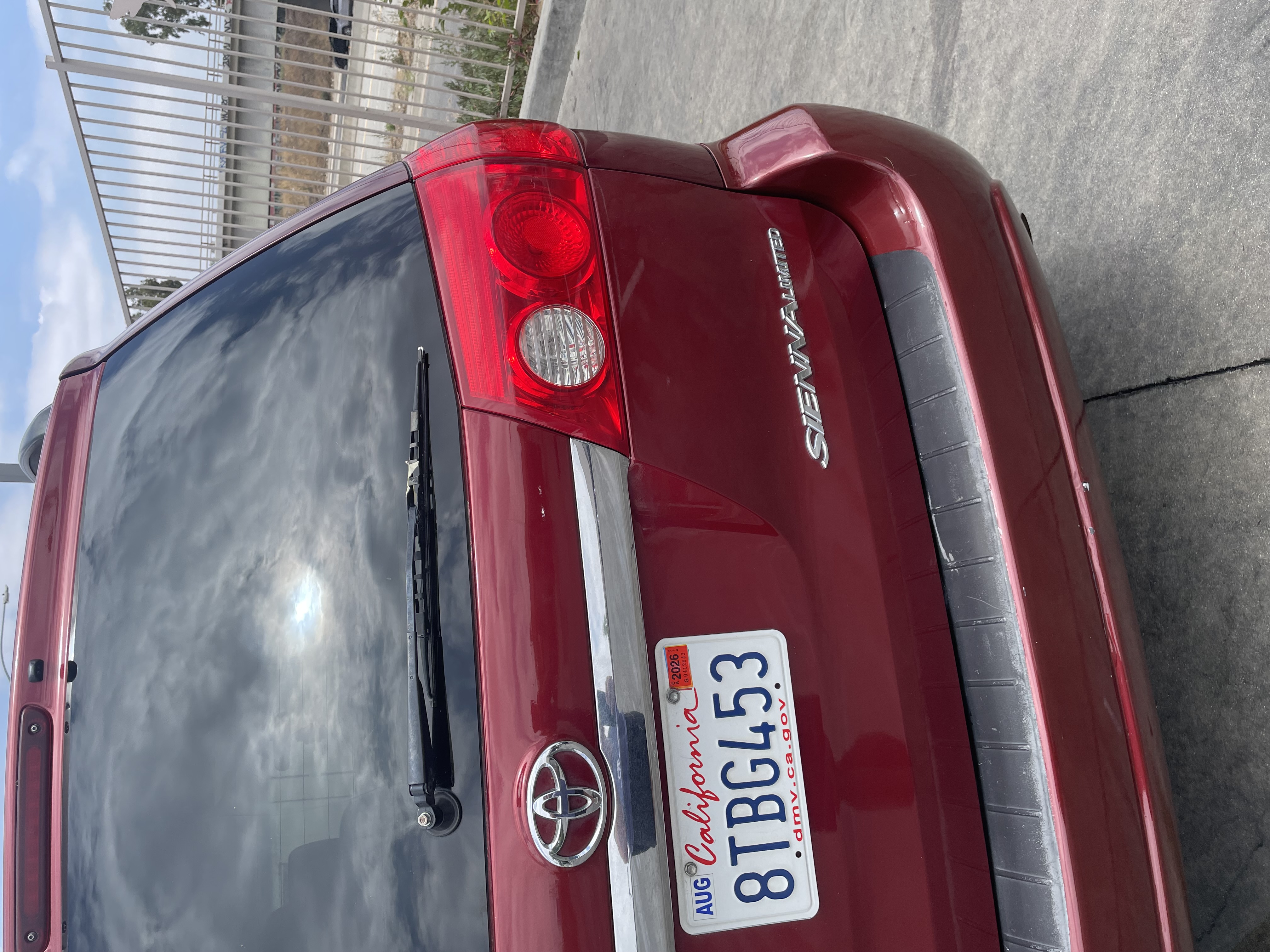 Used 2004 Toyota Sienna CE w/ XE Pkg 2 FWD image 11