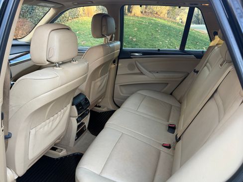 Used 2013 BMW X5 xDrive35i image 10