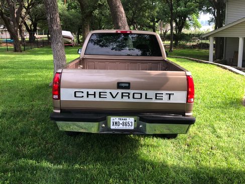 Used 1997 Chevrolet Silverado 1500 2WD Extended Cab w/ Preferred Equipment Group 2 image 4
