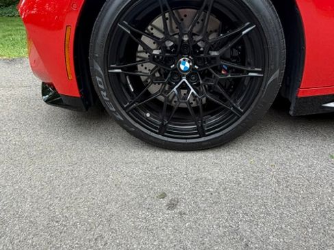 Used 2021 BMW M4 Competition w/ M Carbon Exterior Package RWD image 14