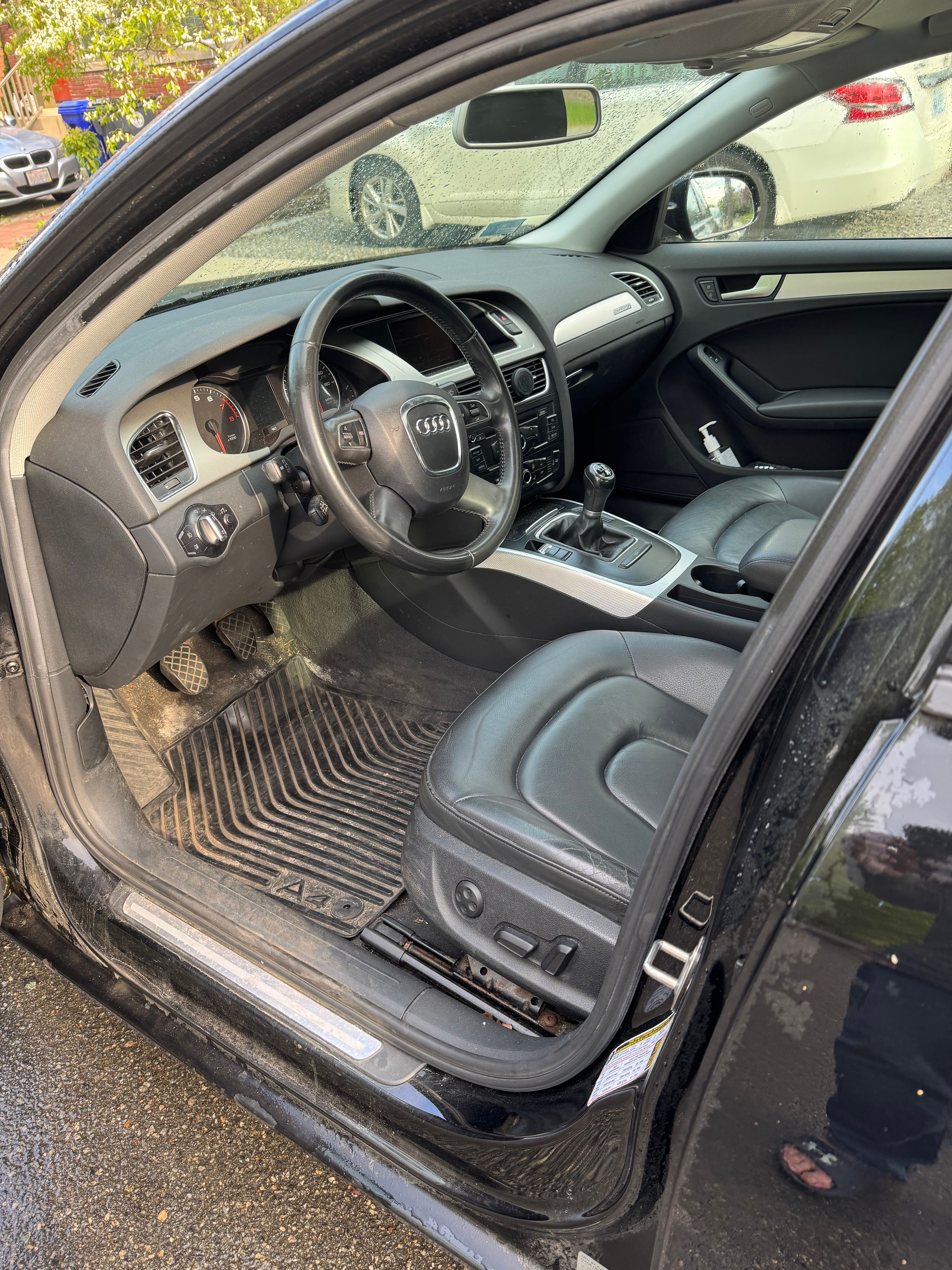 Used 2011 Audi A4 2.0T Premium AWD/4WD image 6
