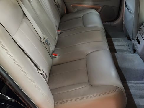 Used 2008 Cadillac DTS Performance image 11