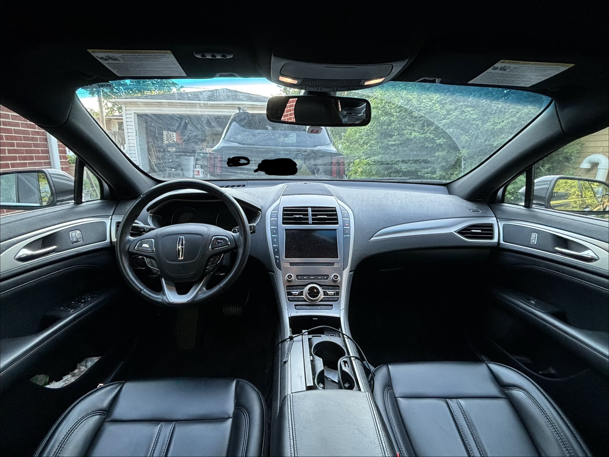 Used 2020 Lincoln MKZ FWD image 11