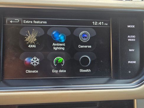 Used 2014 Land Rover Range Rover Long Wheelbase Autobiography image 11