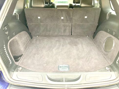 Used 2013 Jeep Grand Cherokee Laredo image 14