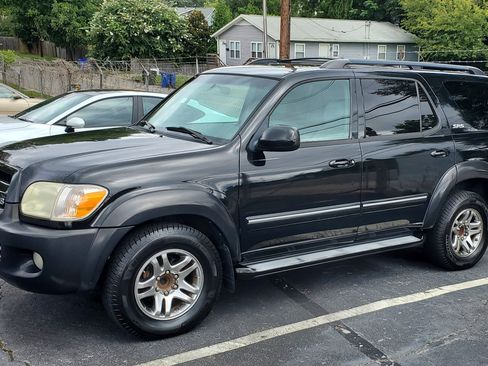 Used 2007 Toyota Sequoia SR5 image 9