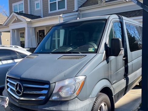 Used 2016 Mercedes-Benz Sprinter 2500 image 2