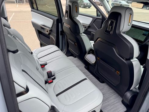 Used 2023 Rivian R1S Adventure AWD/4WD image 19