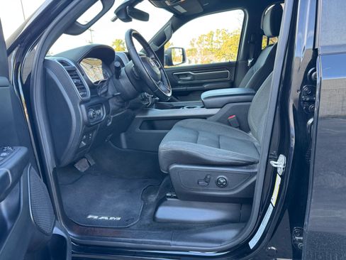 Used 2019 RAM 1500 Big Horn image 11