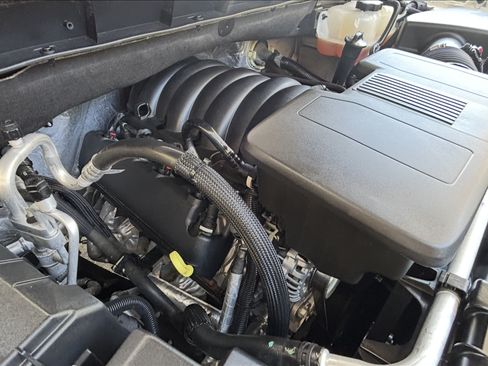 Used 2023 Chevrolet Silverado 1500 LTZ image 9