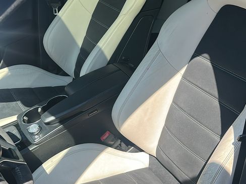 Used 2012 Mercedes-Benz C 63 AMG Sedan image 13