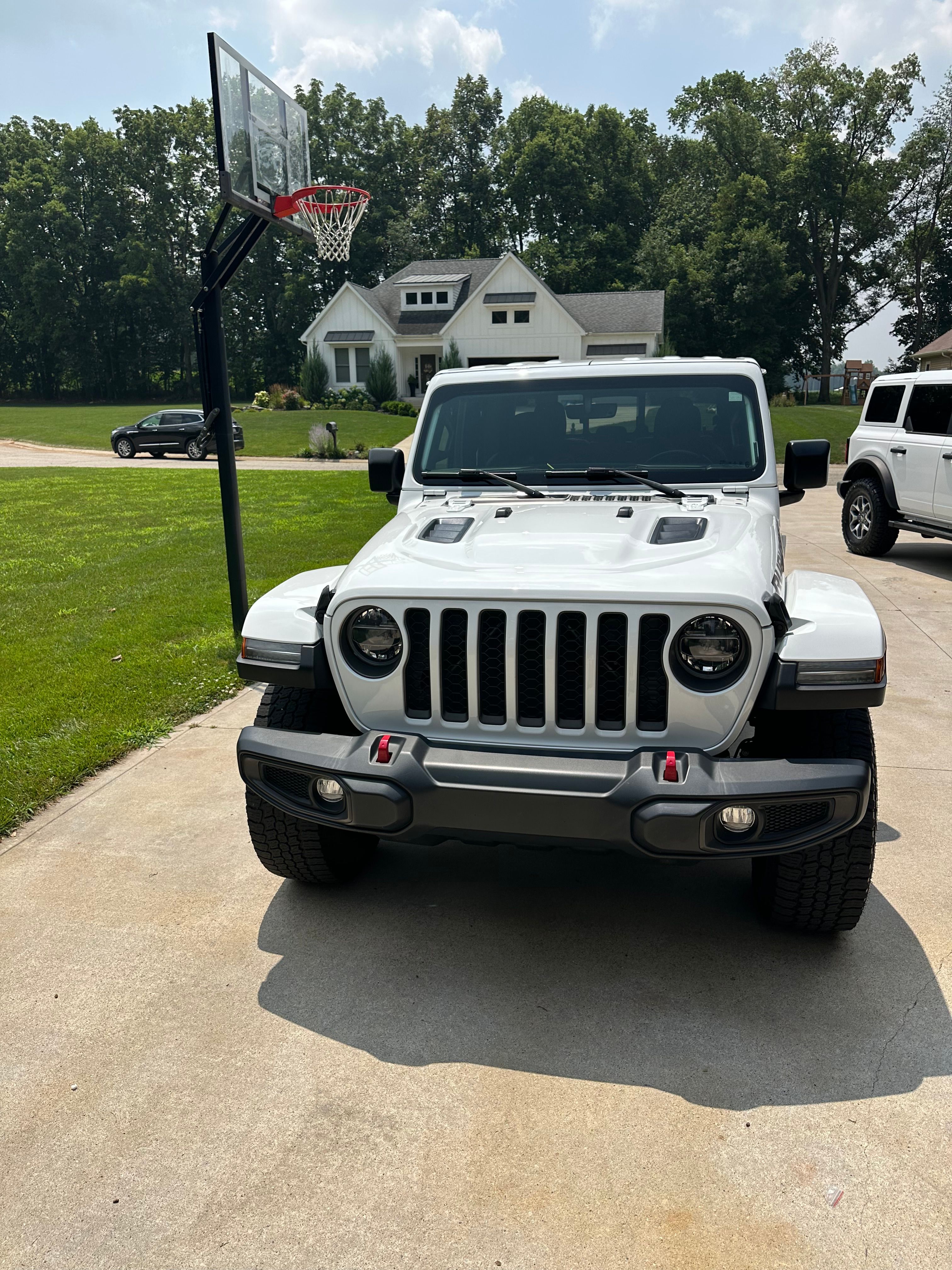 Used 2022 Jeep Gladiator Rubicon w/ LED Lighting Group AWD/4WD image 5
