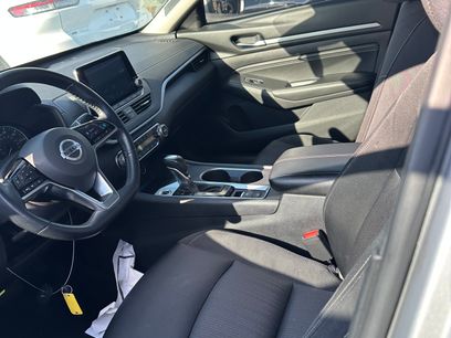 Used 2019 Nissan Altima 2.5 SV
