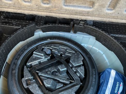 Used 2018 Chevrolet Trax LT w/ Driver Confidence Package image 23