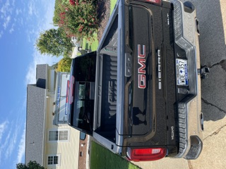 Used 2022 GMC Sierra 1500 SLT w/ SLT Premium Plus Package AWD/4WD image 8