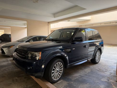Used 2012 Land Rover Range Rover Sport HSE AWD/4WD image 10