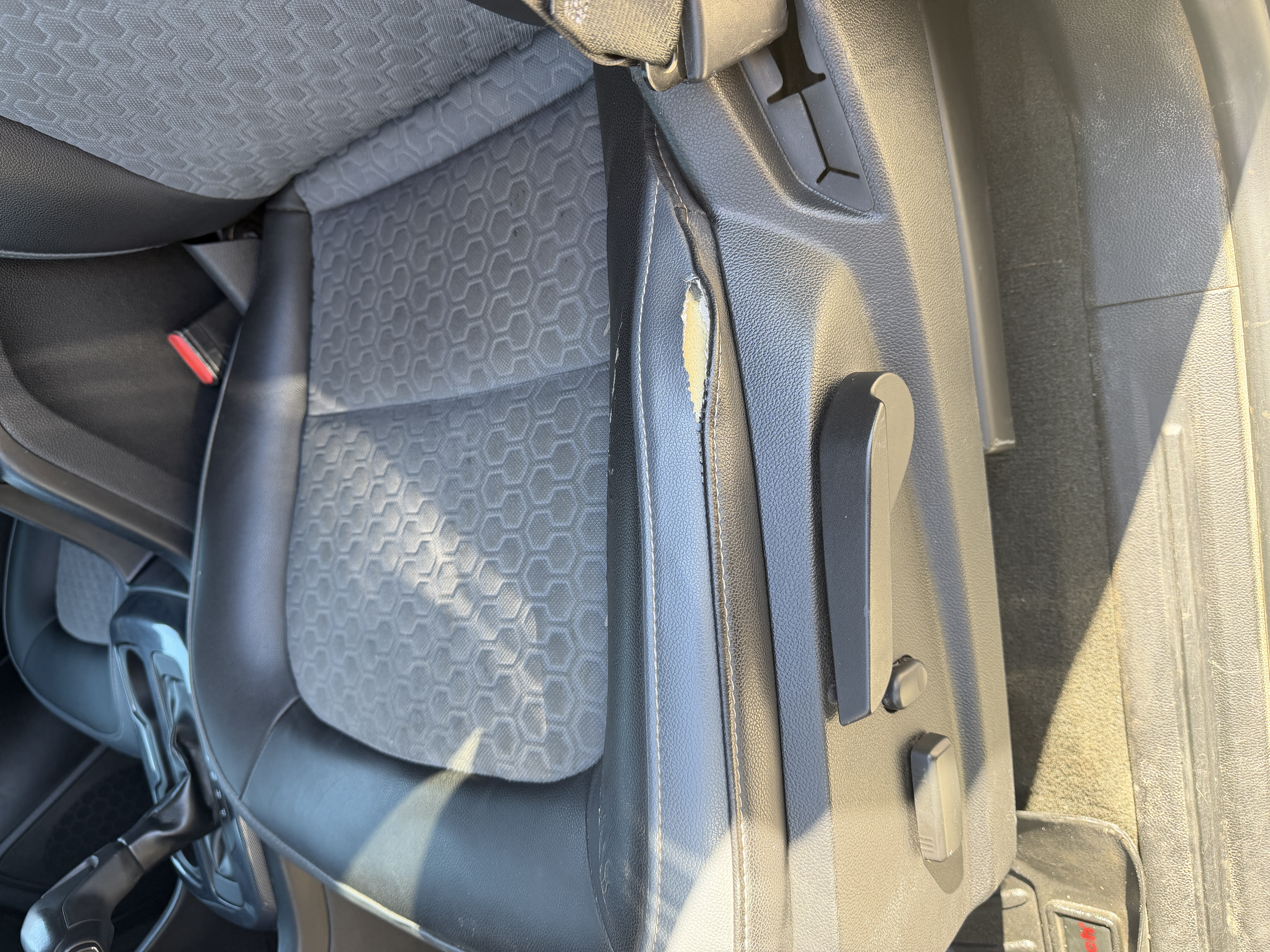 Used 2018 Chevrolet Colorado Z71 AWD/4WD image 20