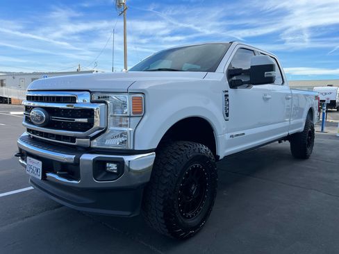 Used 2022 Ford F350 Lariat w/ Lariat Value Package image 14