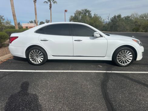 Used 2016 Hyundai Equus Signature RWD image 5