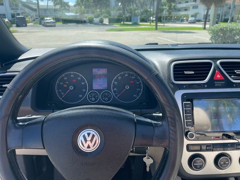 Used 2007 Volkswagen Eos 2.0T FWD image 17