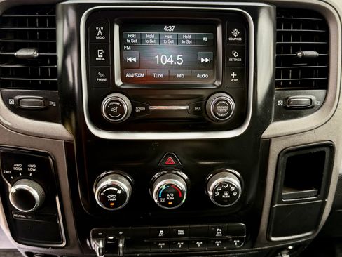 Used 2016 RAM 2500 Tradesman image 15