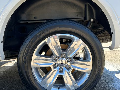 Used 2020 Ford F150 Platinum w/ Equipment Group 701A Luxury image 8