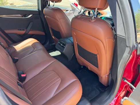 Used 2014 Maserati Ghibli S Q4 image 9