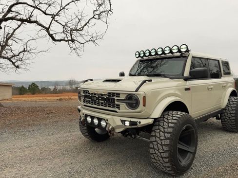 Used 2025 Ford Bronco Sport Utility 4D image 2