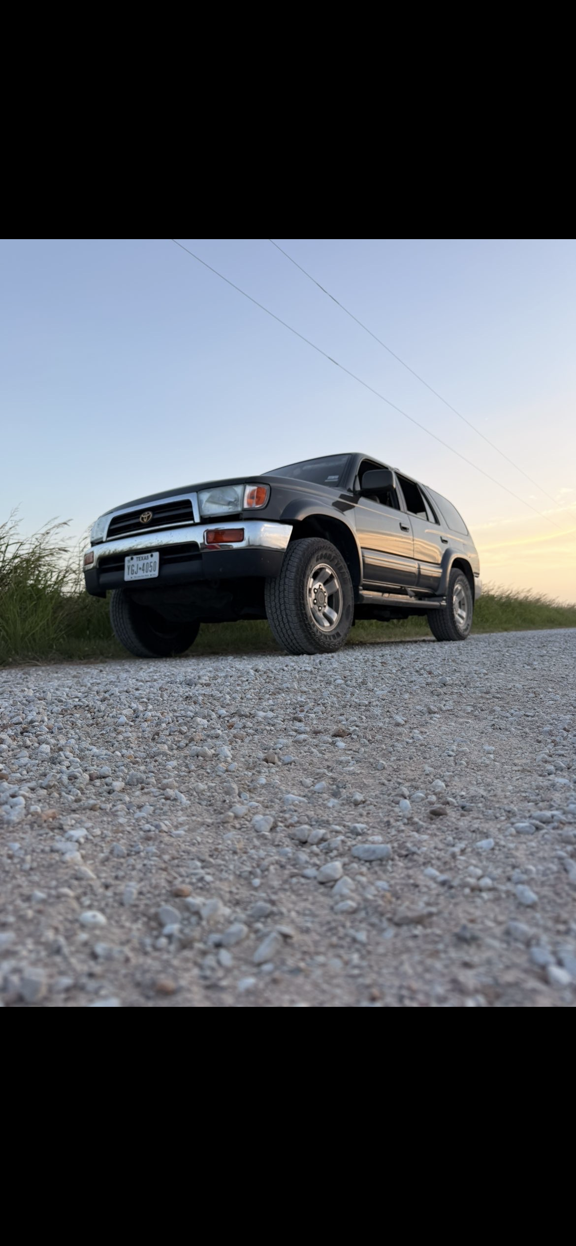 Used 1998 Toyota 4Runner Limited RWD image 2