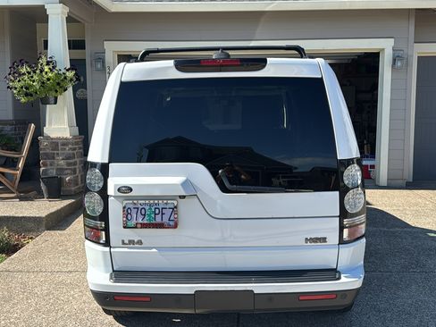 Used 2015 Land Rover LR4 HSE AWD/4WD image 5