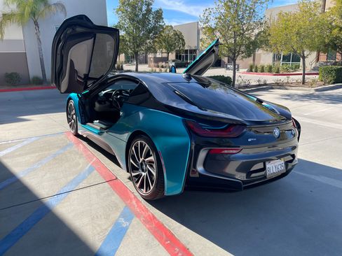 Used 2015 BMW i8 image 11