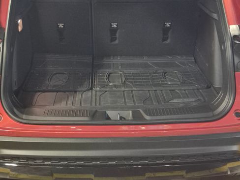 Used 2024 Chevrolet Trax RS image 8