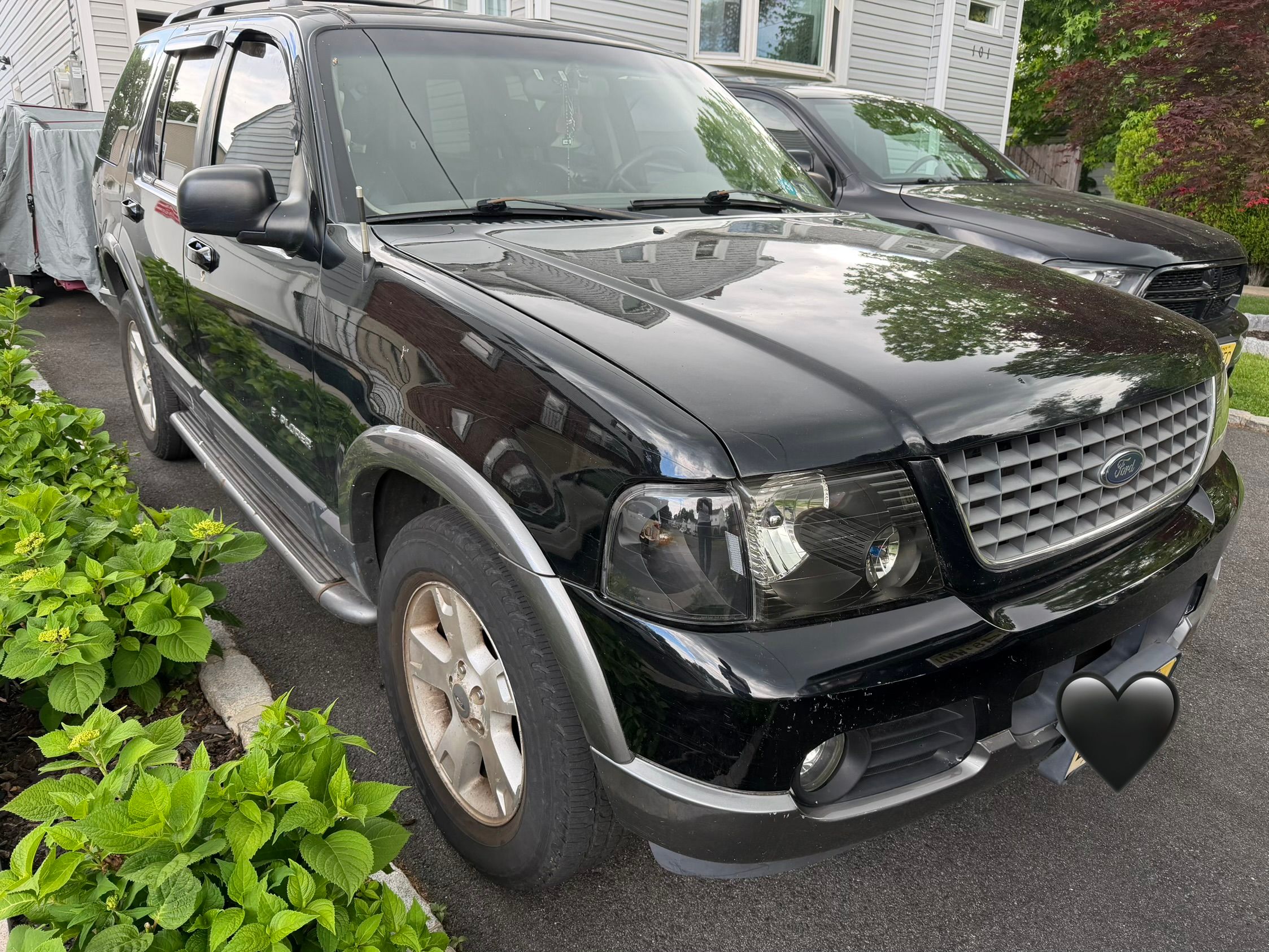 Used 2002 Ford Explorer XLT AWD/4WD image 1
