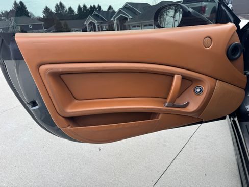 Used 2010 Ferrari California image 32